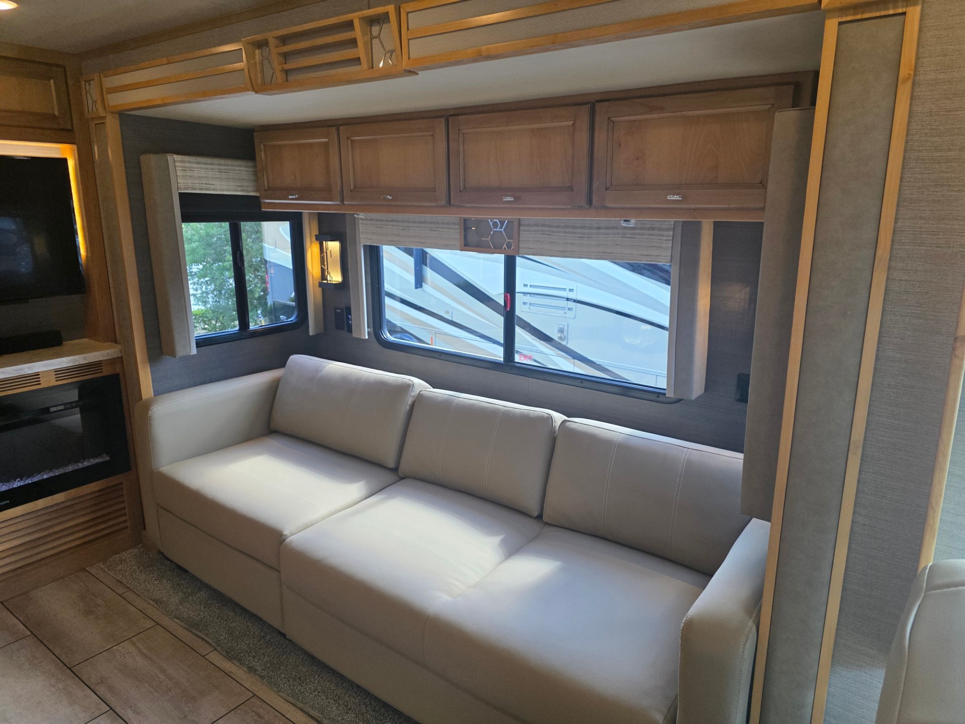 2021 Tiffin Open Road Allegro 34 PA - Interior view 2