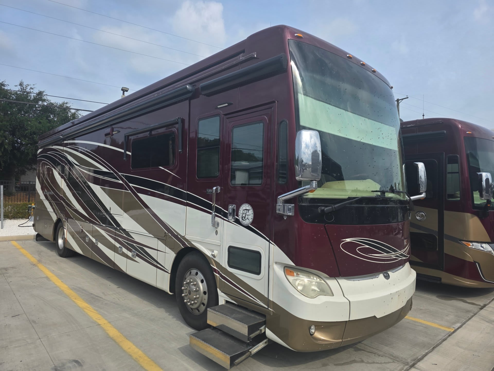 2016 Tiffin Allegro Bus 37 AP - Exterior view