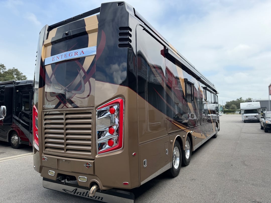 2019 Entegra Coach Anthem 44B, Exterior photo 4