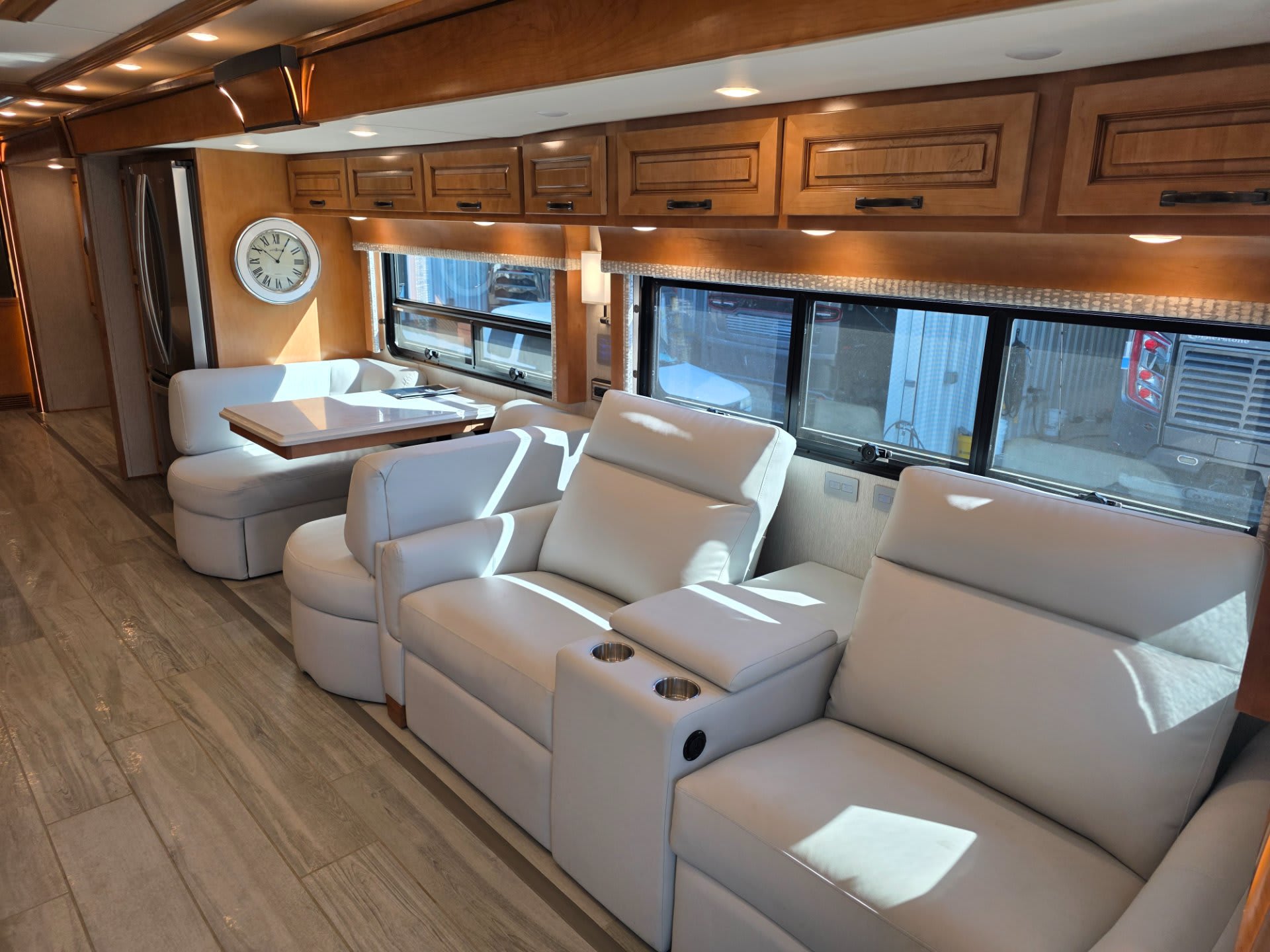 2023 Newmar Dutch Star 4369 - Interior view 3