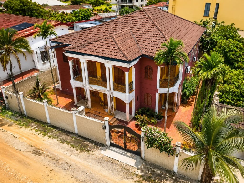 Duplex à vendre à Bonamoussadi