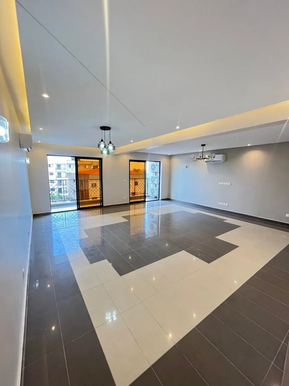 Bel appartement 03 chambres- Grand Mall (Bonadiwoto)