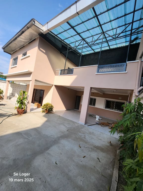 Duplex for rent  - Bonapriso