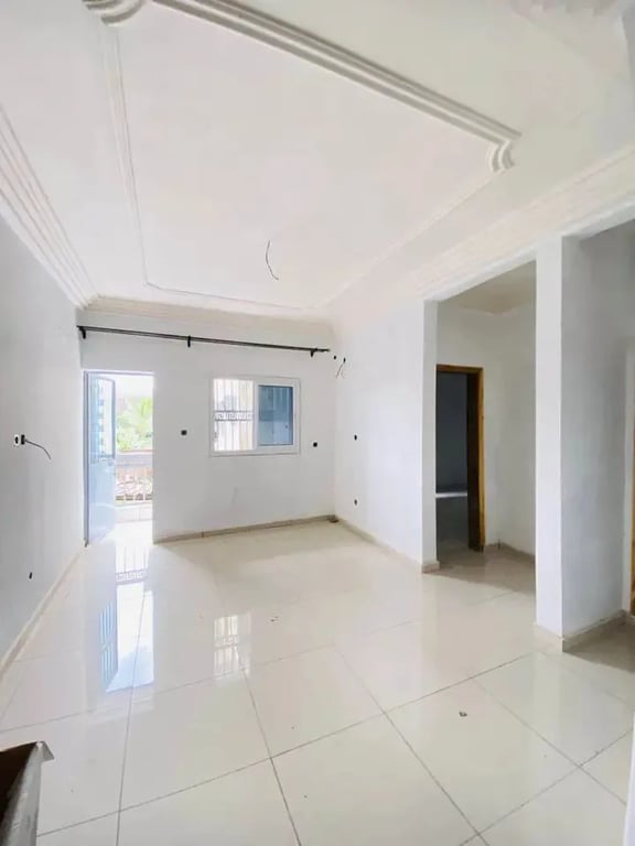 Studio à 200m - Logbessou | 100 000FCFA