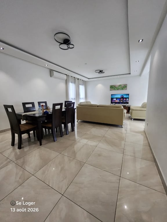 Appartement 2 ch, 1er étage, Bonapriso près Avenue de Gaulle