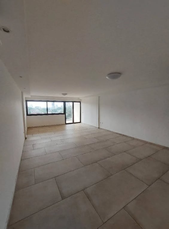 03 bedrooms apartment- Bonapriso
