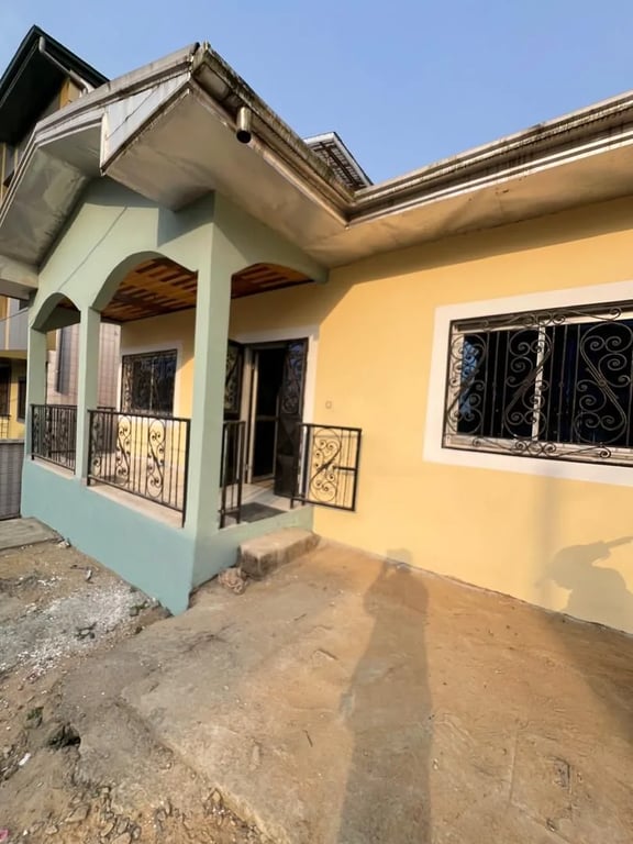 Villa de 03 chambres à Logbessou | 130 000FCFA