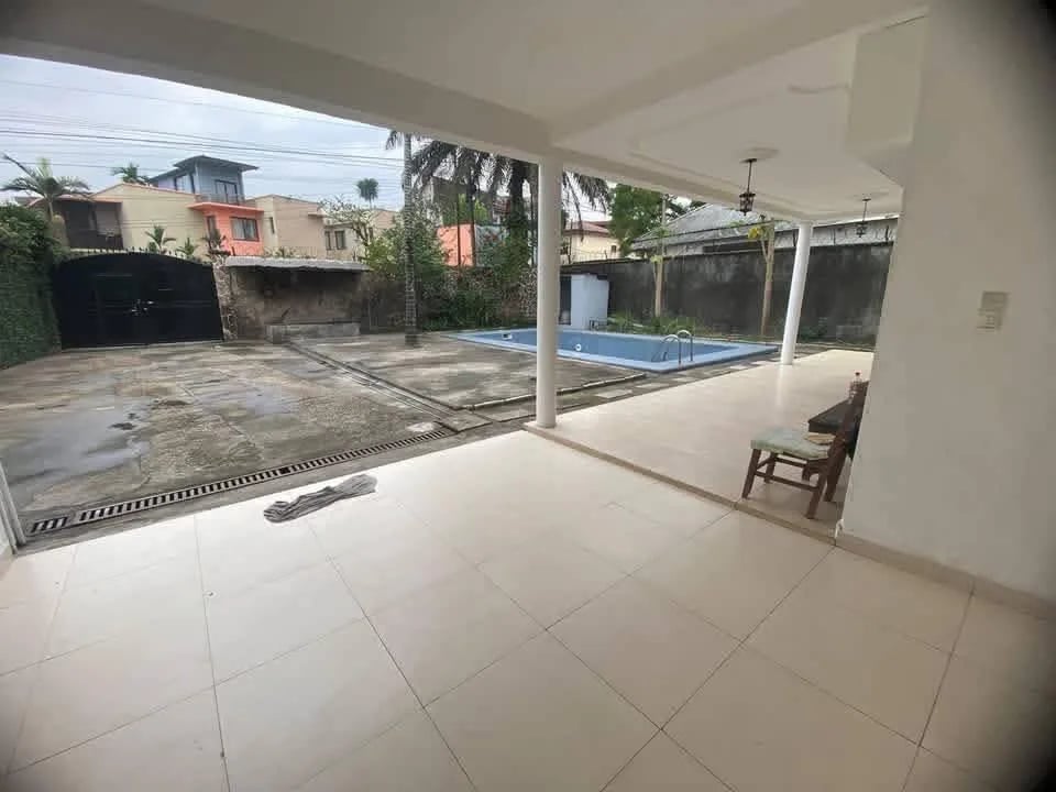 Duplex de 04 chambres - Bonapriso