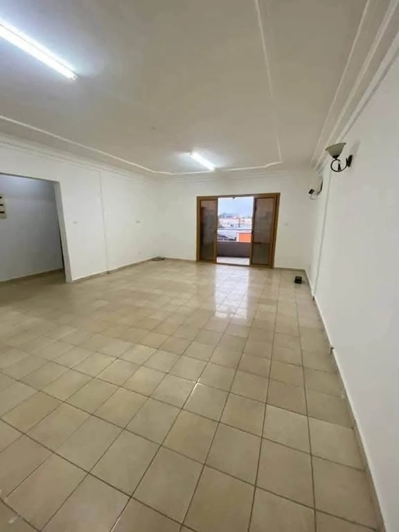 Appartement 2 chambres à Bali, près de Total – 400 000 FCFA