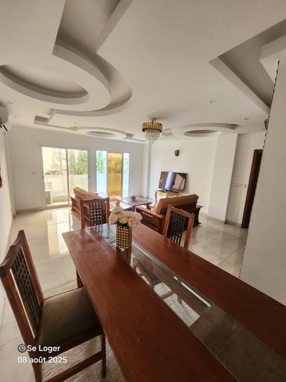 Appartement 2 chambres meublé Bonapriso, près clinique aéroport