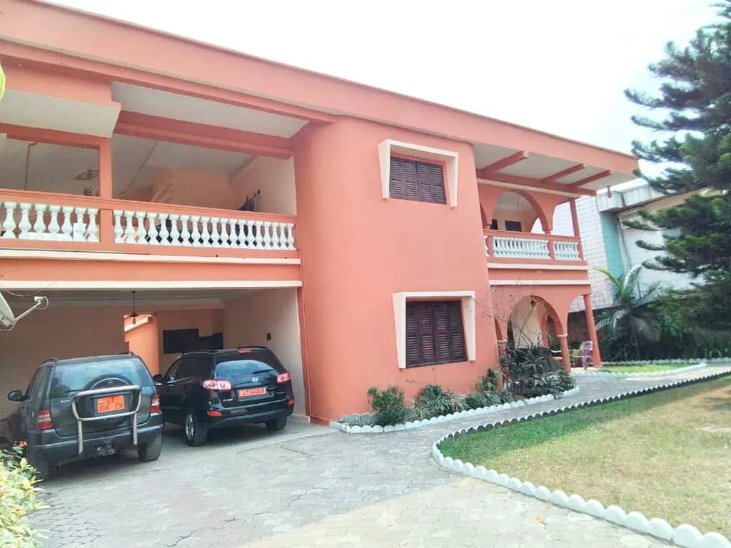 Villa 5 chambres Bonamoussadi, derrière Collège Lauréat