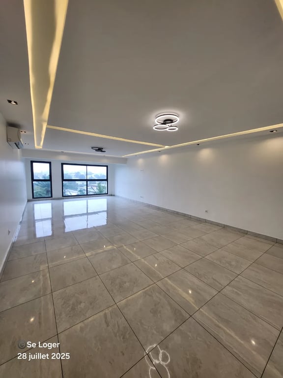 Furnished apartment 03 bedrooms | Bonapriso