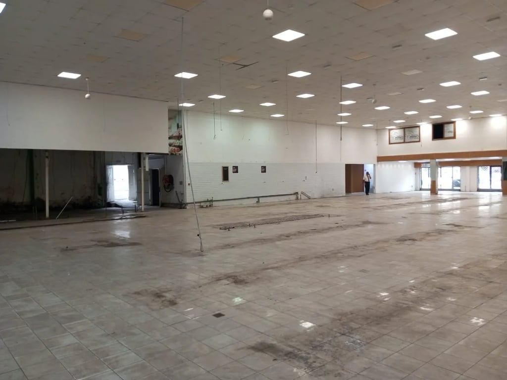Espace commercial, Blvd de l'indépendance | Bonapriso
