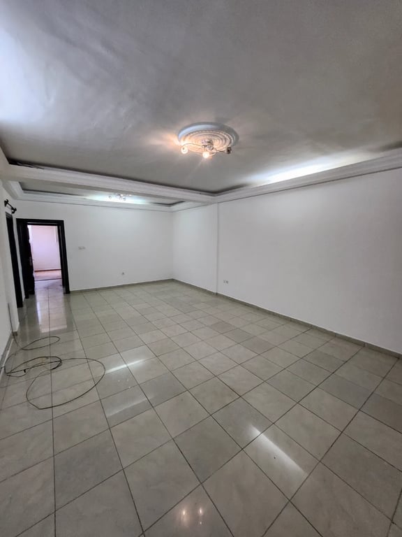Appartement 2 chambres Bonapriso, près avenue Indépendance