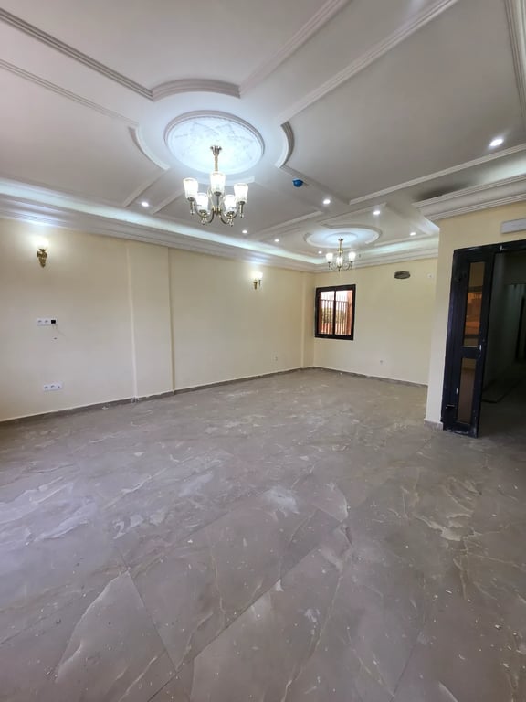 Appartement 2 chambres, Bali près hôtel La Solidarité, 600 000 FCFA