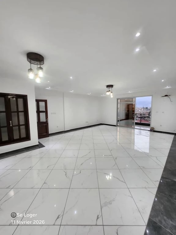 Bel appartement à louer  - Deido