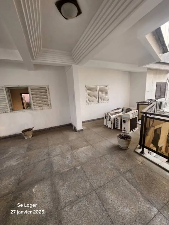 Grand ppartement avec 06 balcons - Bonamoussadi| 450 000FCFA