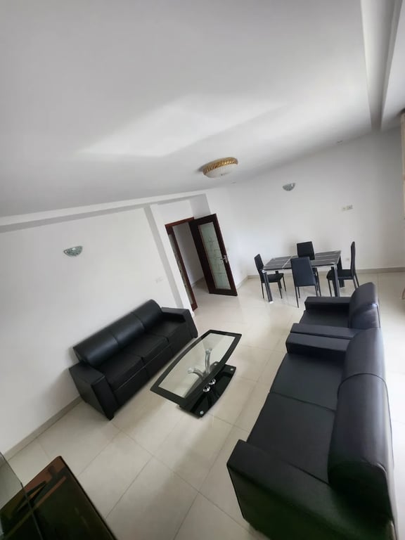 Appartement 03 chambres -près de rue de gaulle | 800 000FCFA