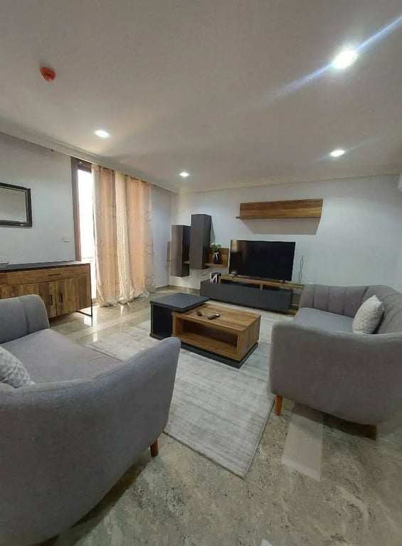 Apartment 3 chambres Bonapriso près Hydrocarbures, 2,5M