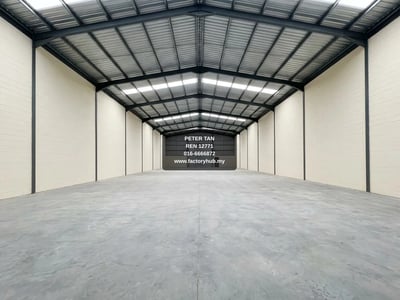 工厂 出租 - RM65K 万津实里雅独立式厂房出租 – 30500呎 - Dengkil, Selangor