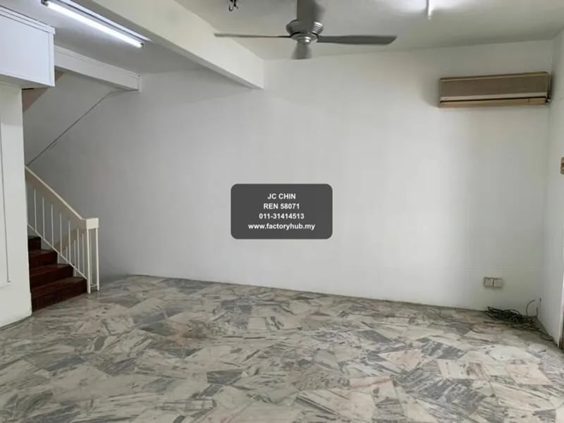 Residential For Sale - Freehold 2-Storey Terrace House for Sale in Sri Petaling – RM950K 1650sf - Kuala Lumpur, Kuala Lumpur