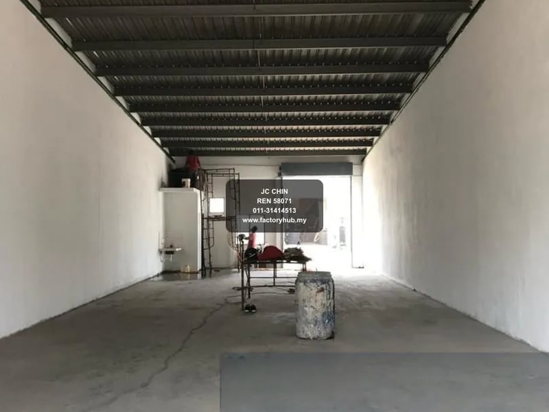 Factory For Rent - Nilai 3 Terrace Factory for Rent – RM3K/mo 2000sf - Nilai, Negeri Sembilan