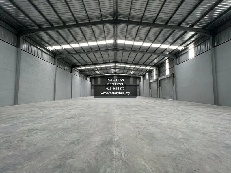 工厂 出租 - Shah Alam第34区厂房出租 – RM23.4K/月 23400呎 - Shah Alam, Selangor