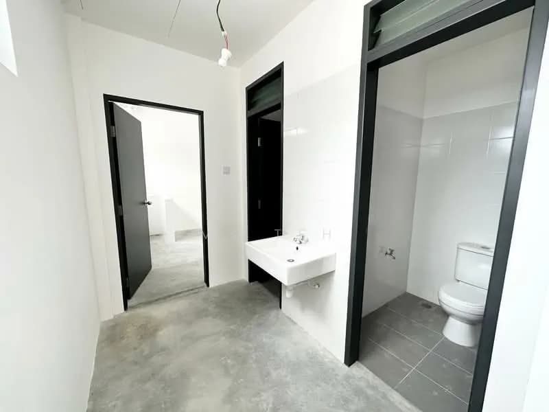 Cluster Factory/Warehouse for Rent in Bandar Puncak Alam, 4,211 sq ft, 150A