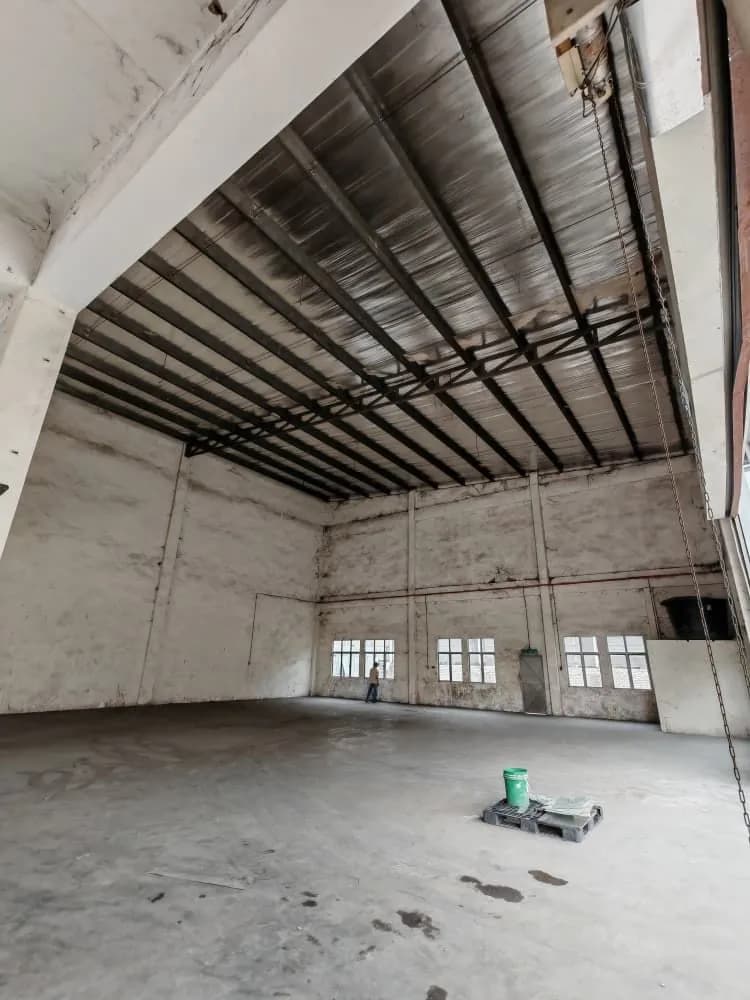 Semi-D Factory/Warehouse for Rent in Pekan Meru, 15,600 sq ft, 100A