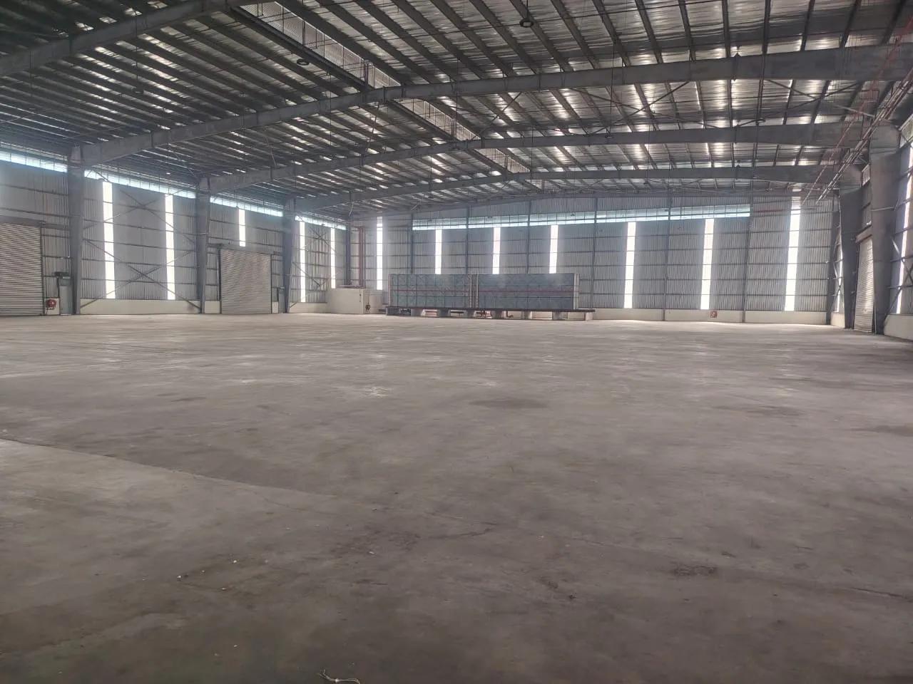 Kilang/Gudang Sesebuah untuk Disewa di North Port, 55,106 kaki persegi, 200A