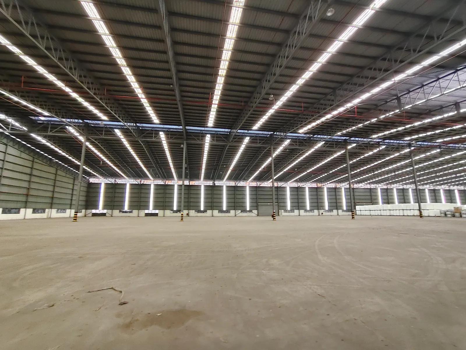 Detached Factory/Warehouse for Sale or Rent in Pulau Indah, 176,500 sq ft, 1000A