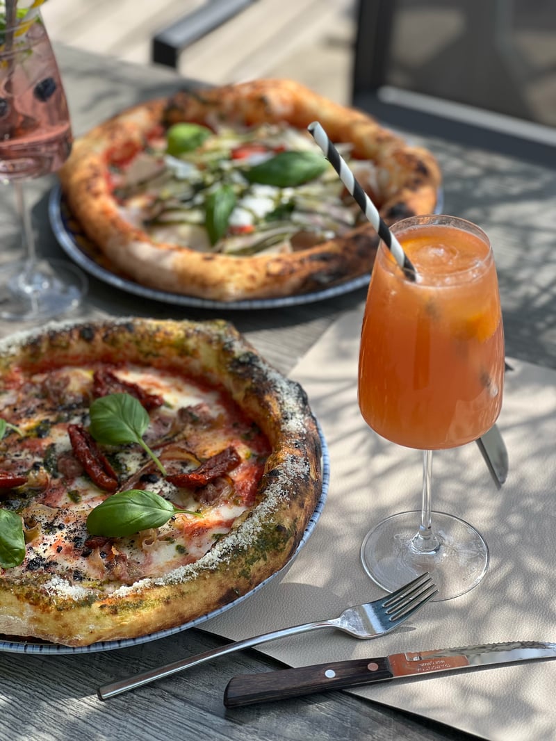 Basilikum Pizza Napoletana