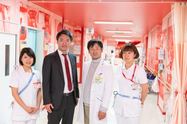 江戸川病院の皆様と太田の写真