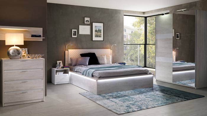 DENERIO White Oak/White Gloss as a set in a bedroom