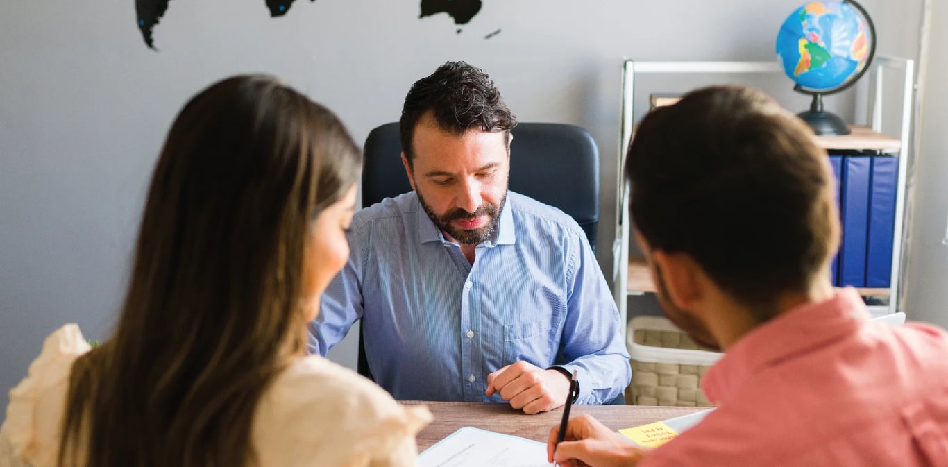 Five Reasons Why Study Abroad Aspirants Should Hire Education Consultants for Student Visa