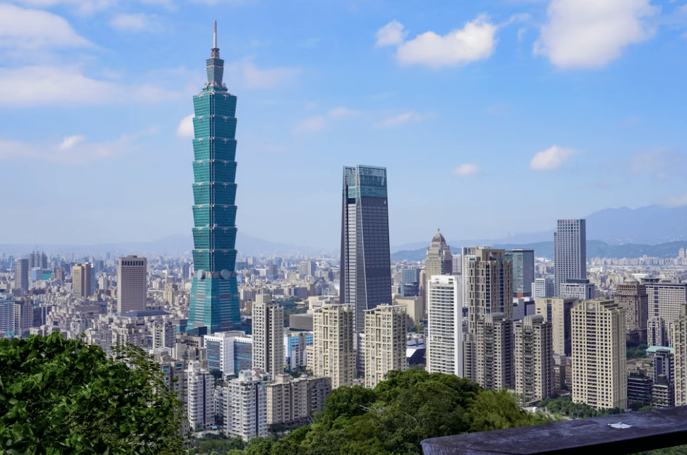 台灣：台北、台中、高雄