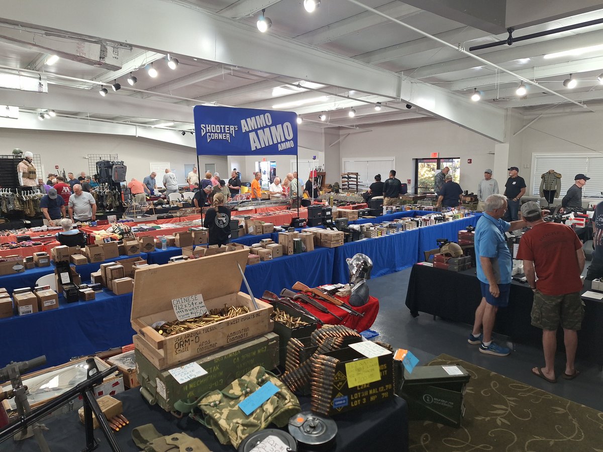 Naples Gun and Knife Show image 2