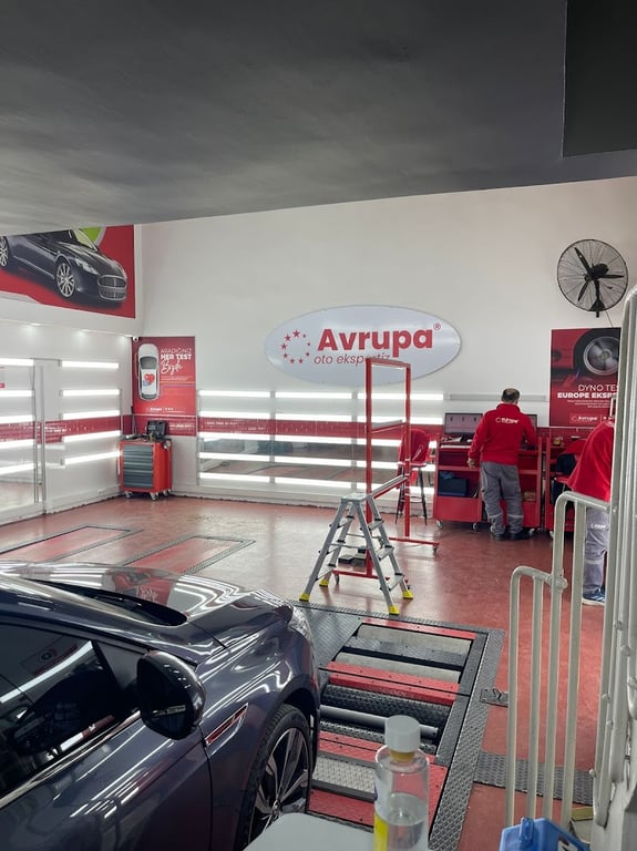 Avrupa İstanbul Bağcılar 100.yıl Otocenter Oto Ekspertiz - Google Fotoğraf