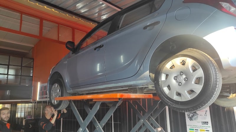 DYNOBİL BURSA İZNİK YEŞİL CAMİİ OTO EKSPERTİZ  - Google Fotoğraf