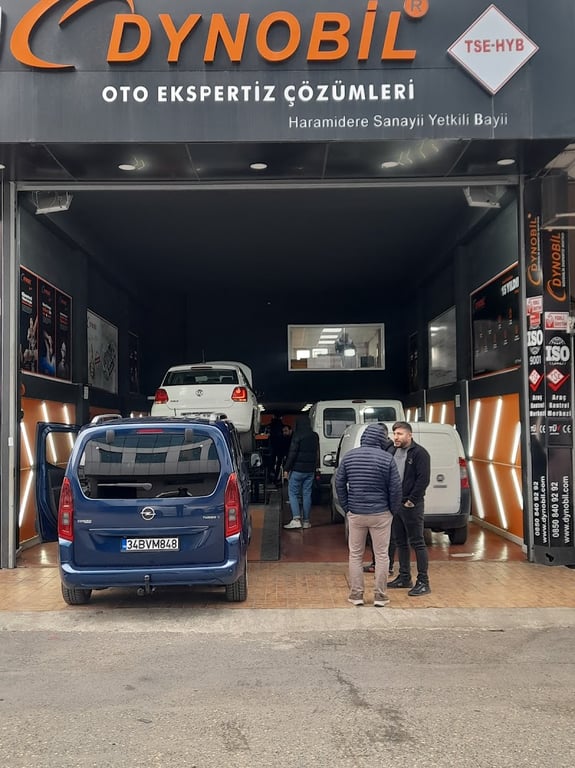 DYNOBİL İSTANBUL ESENYURT ÜÇEVLER OTO EKSPERTİZ  - Google Fotoğraf