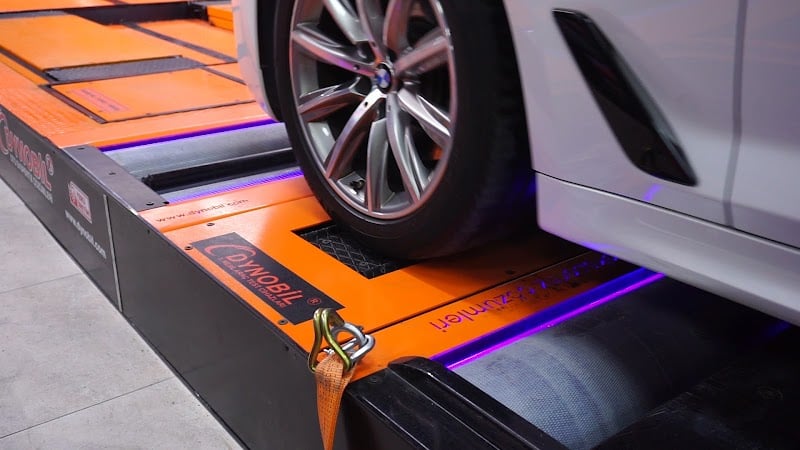 DYNOBİL İSTANBUL ÜSKÜDAR SELİMİYE OTO EKSPERTİZ  - Google Fotoğraf