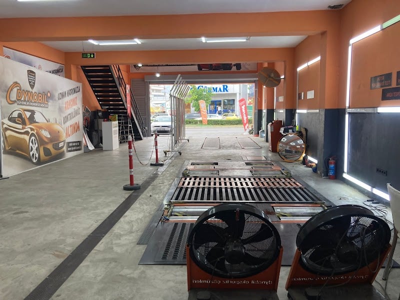 DYNOBİL İZMİR ÇİĞLİ ODİN İŞ MERKEZİ OTO EKSPERTİZ  - Google Fotoğraf