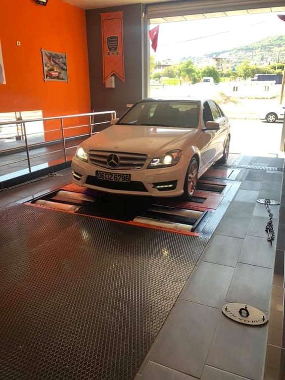 DYNOBİL İZMİR TİRE İPEKÇİLER OTO EKSPERTİZ  - Google Fotoğraf