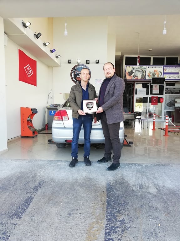 DYNOBİL MERSİN ERDEMLİ ALATA OTO EKSPETİZ  - Google Fotoğraf