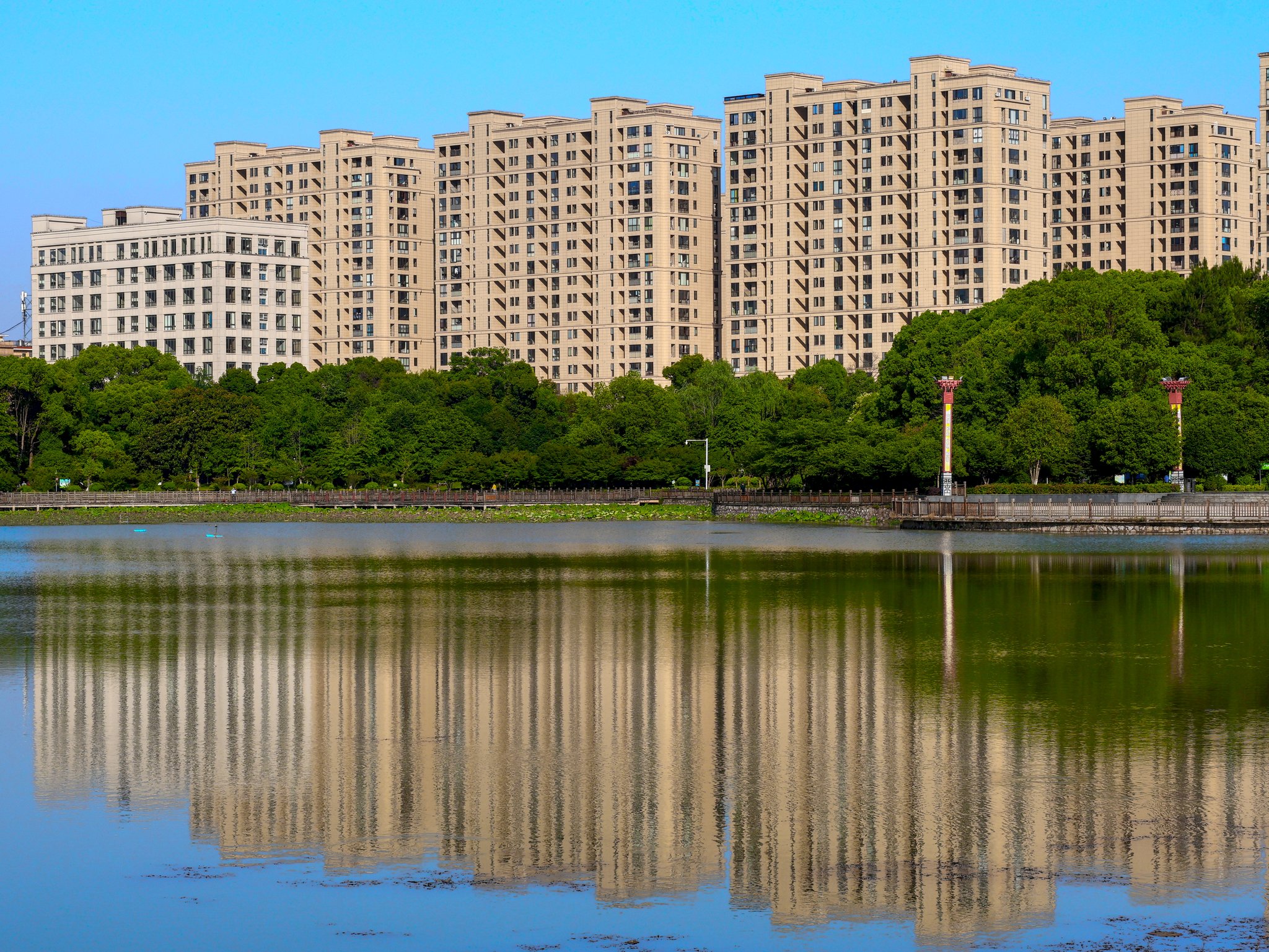 locals like to jog on the path that encircles this pond