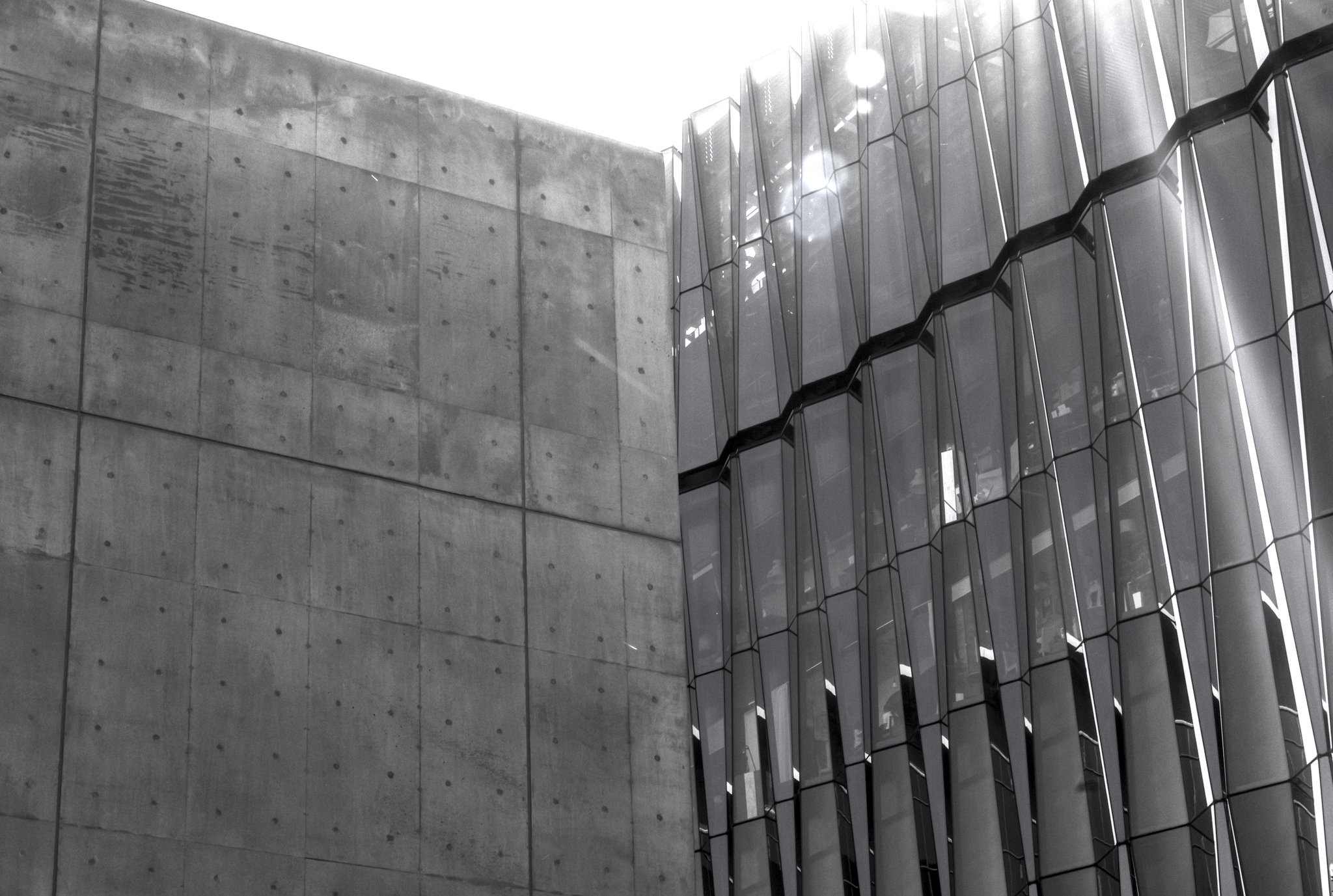 b/w walls