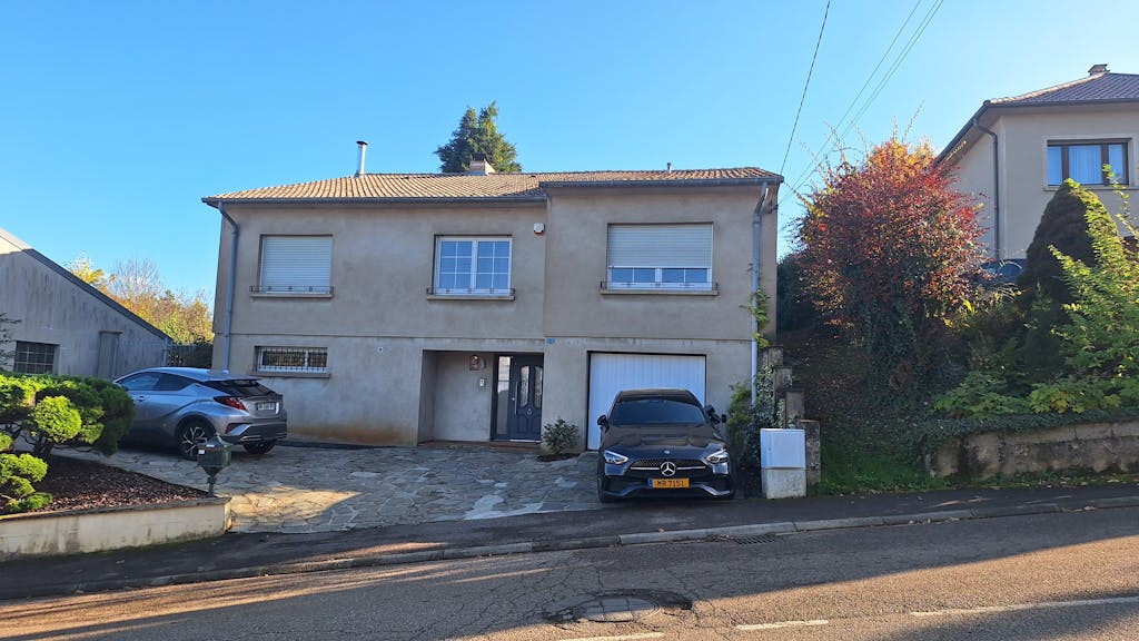 подъезд с машинами до