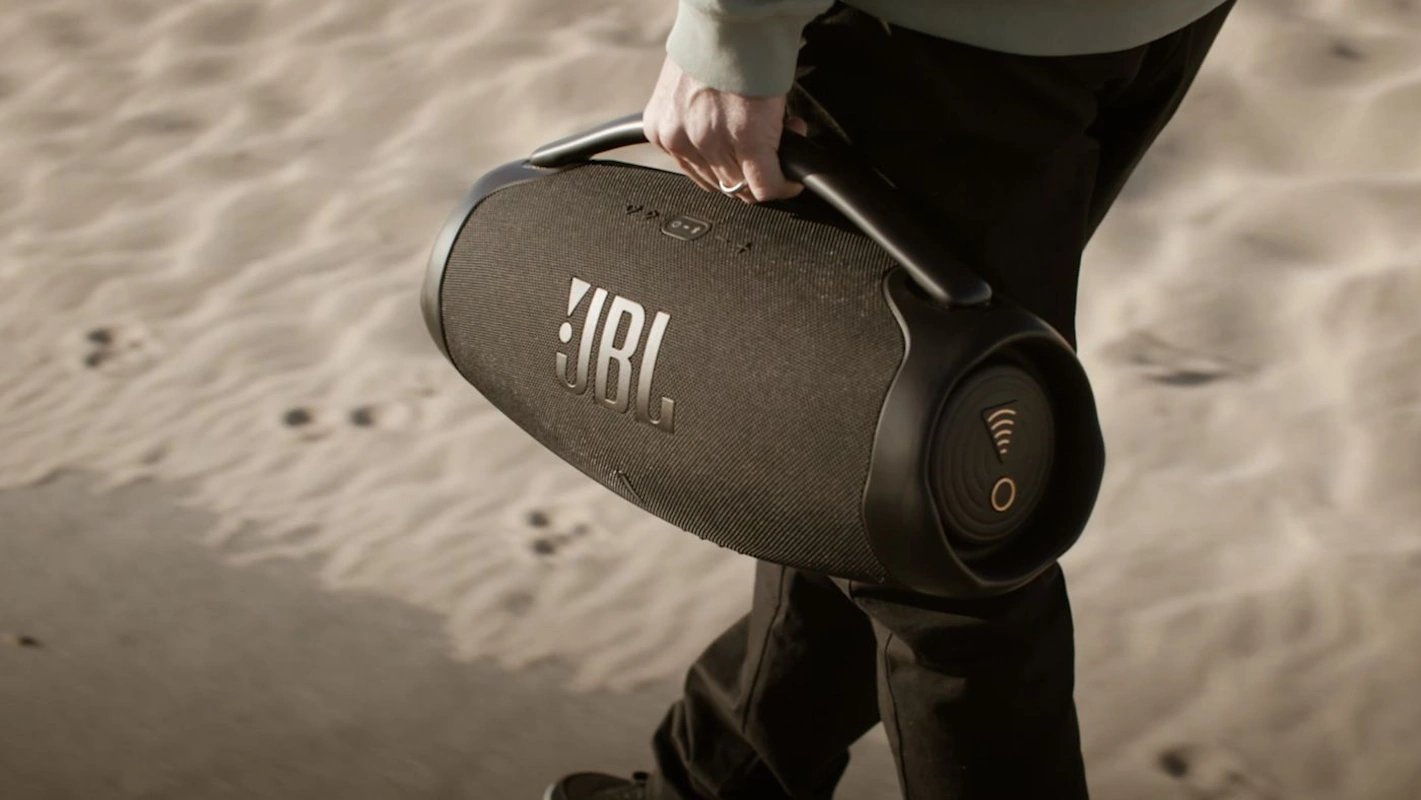 JBL Boombox 3 com WiFi e suporte a Dolby Atmos é lançada no Brasil