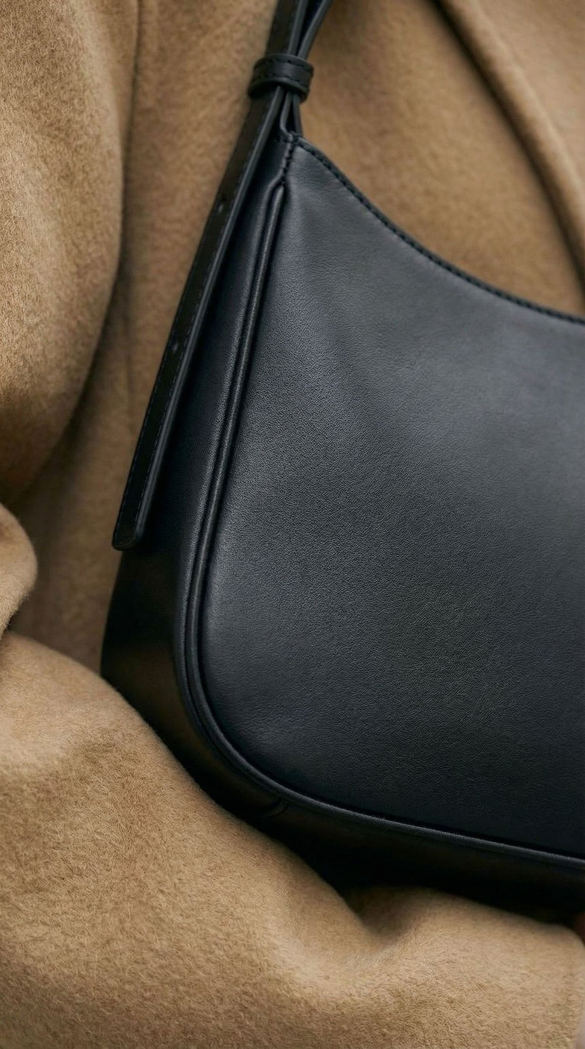 Timeless Elegance: Editorial Sequence for New Handbag Launch — shot 3 of 6