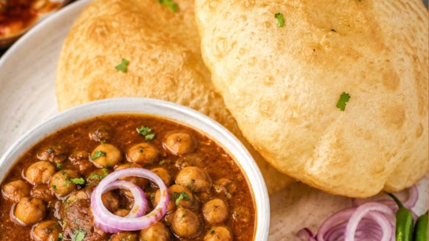 Buffet food spread at DoubleTree by Hilton Pune Chinchwad - BookMyBuffet